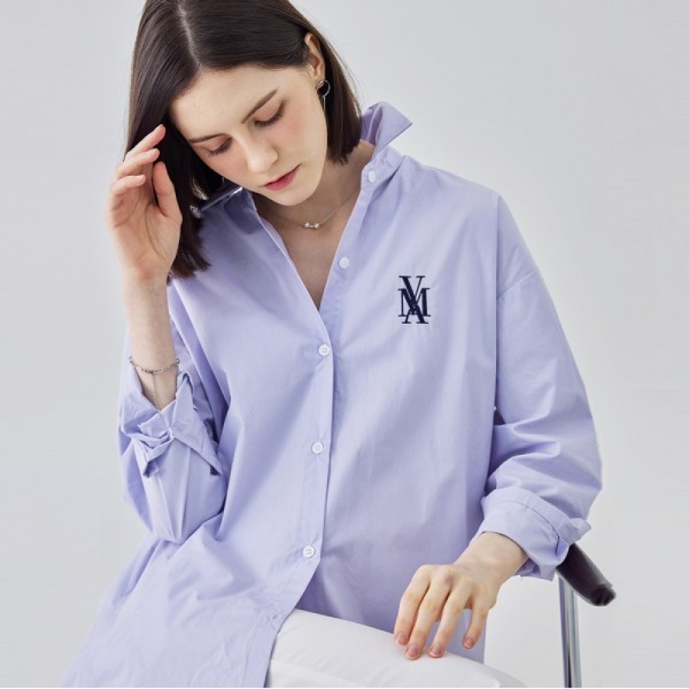 (マックスカルティッジオ) ロゴ刺繍入りバックボタンディテールシャツ