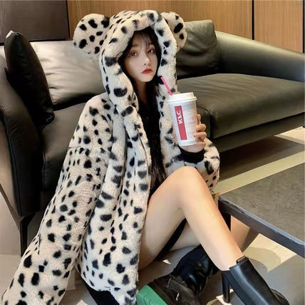 ヒョウ柄 ボアフリース ジャケット 韓国 耳付きフード レディース かわいい 大人可愛い きれいめ シンプル カジュアル 上品 おしゃれ かっこいい ラフ メンズライク 都会的 デート お出かけ 6,868円