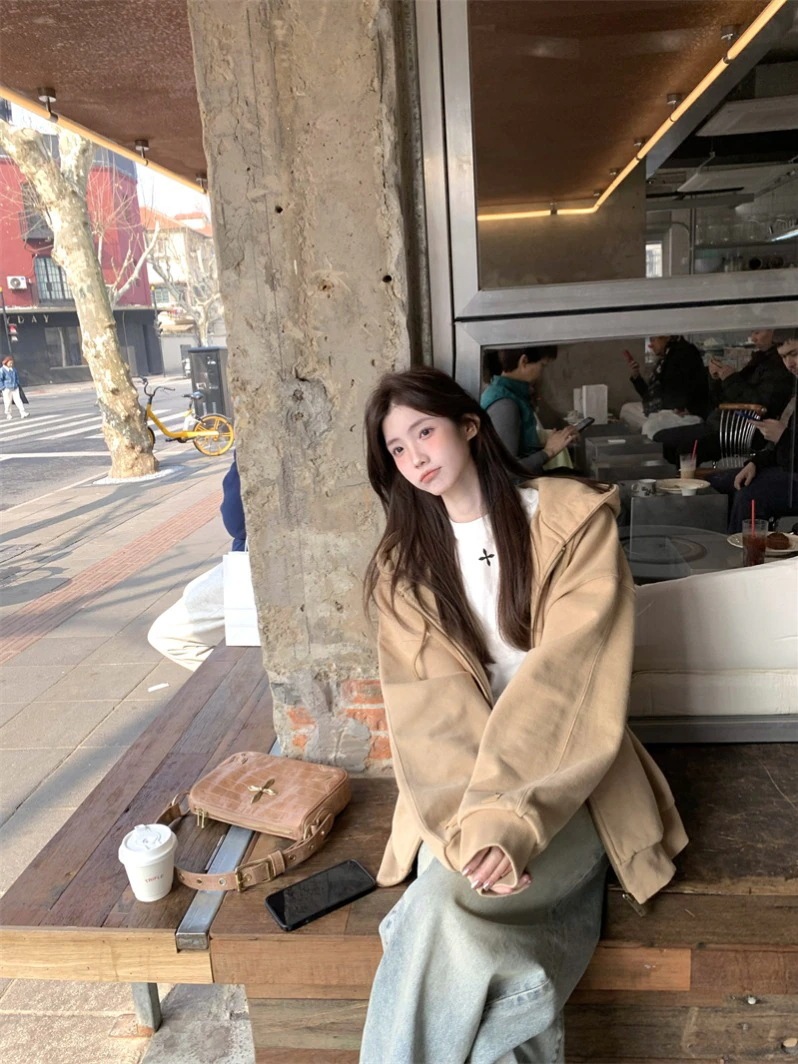 秋冬トップスかわいいパーカー フード付き韓国風長袖細見え白黒おしゃれレトロチャッシルエット甘め大人っぽ韓国フルサイズファッション系ルーズレディースサイドお出かけ学生通学トラック羽織り 5,333円