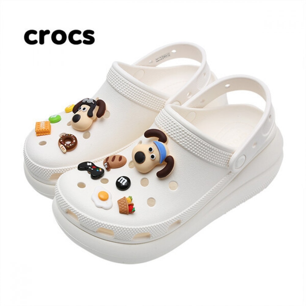 クロックスクラシッククラッシュクロッグホワイトサンダルアクアシューズ