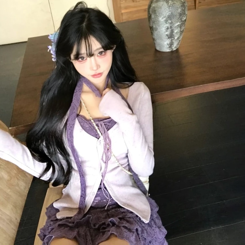 二点セット 春と夏の新しい甘くてスパイシーなスリムなデザインと偽のツーピーストップスリムスカート2ピースセット