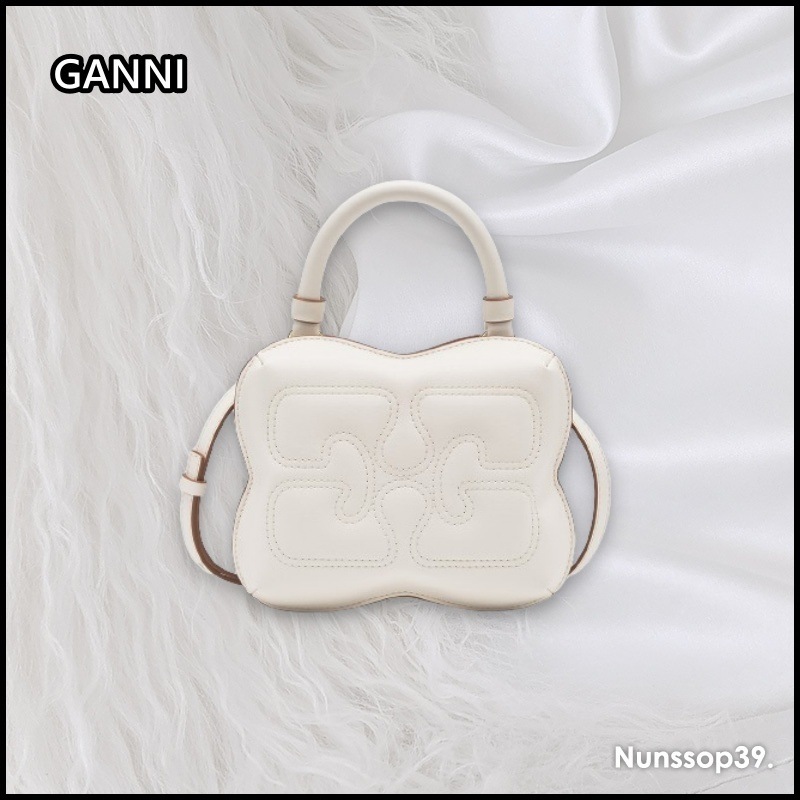 GANNI A5491 135 スモールバタフライクロスバッグ