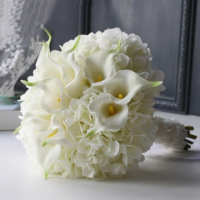 ウエディングブーケ 結婚式 ウェディングブーケ 花嫁 ブーケ ブライダルブーケ 造花 二次会 キャスケードブーケ 手作り エレガント 海外挙式 6,951円