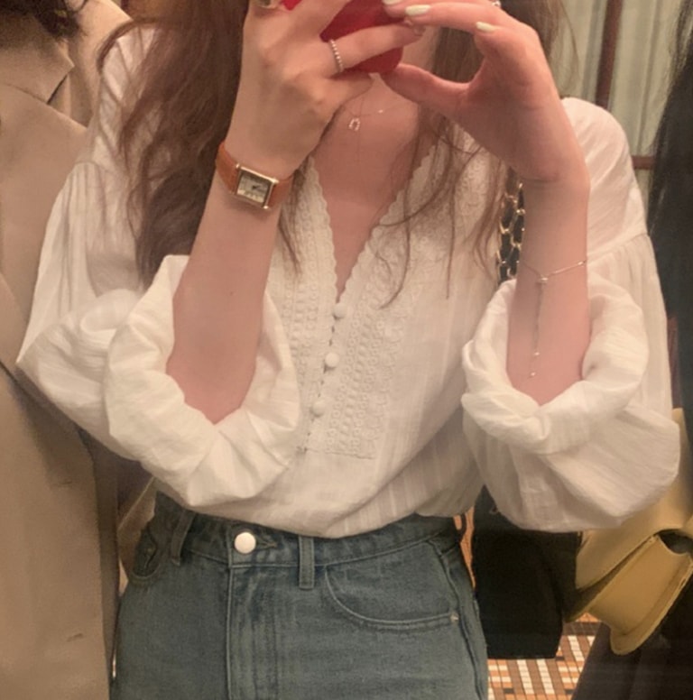 トップス デート シャツ ブラウス カットソー 袖あり 長袖 Vネック かわいい 大人可愛い きれいめ シンプル カジュアル 大人 上品 おしゃれ お洒落 主役級 存在感 春 秋 10代 20代