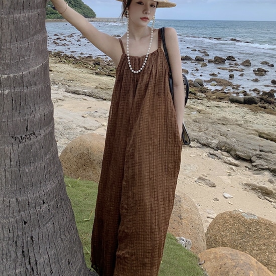 【取寄：納期2週間】ワンピース レディース キャミワンピ マキシ丈 ロング 夏新作 単色 シンプル 体型カバー