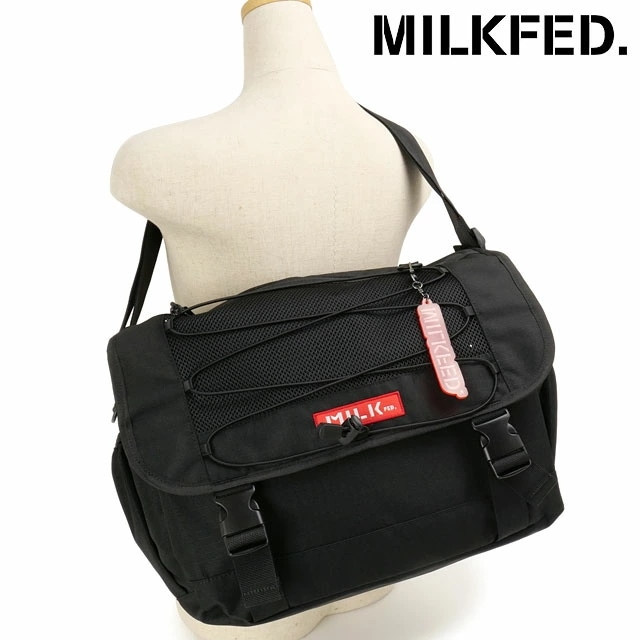 デイリー メッセンジャーバッグ [103251053011] 16L DAILY MESSENGER BAG レディース 鞄 ショルダーバッグ 通勤通学 RED 正規取扱店