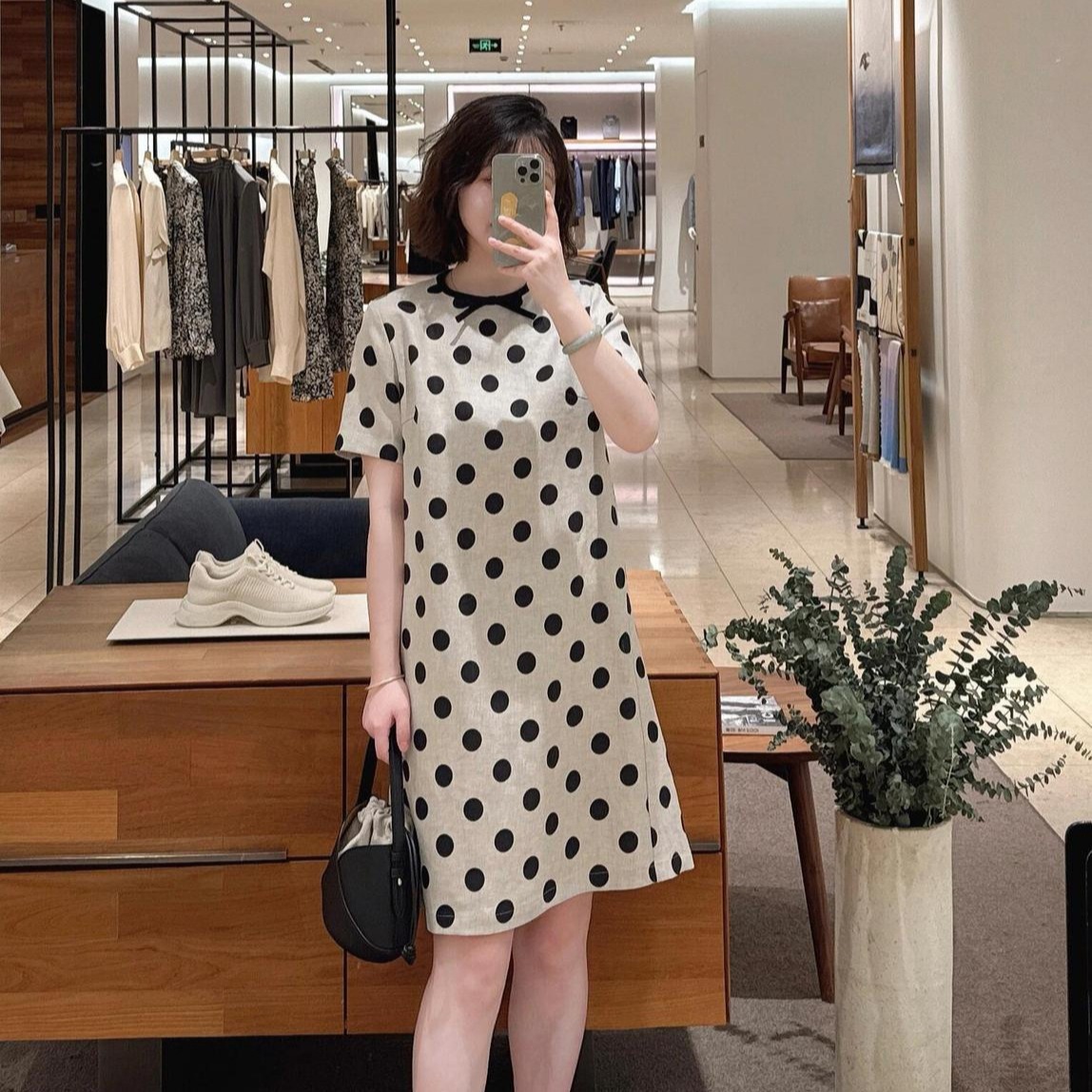 Xiaohe 25春と夏の新しいポルカドットプリントトリルライン膝膝の丸いネックルース1251c212 4,845円