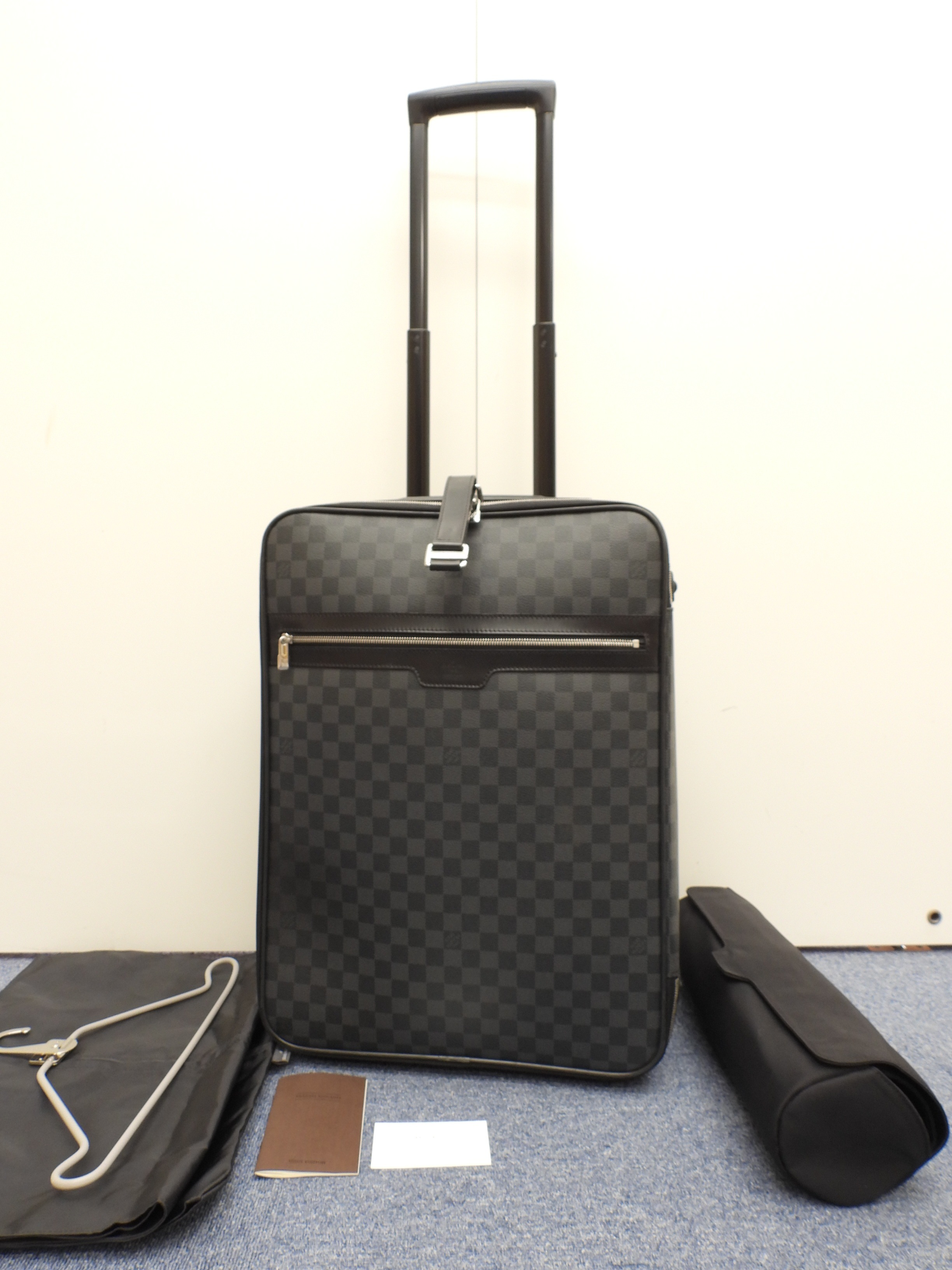 LOUIS VUITTON ダミエ・グラフィット ペガス 55 キャリーケース スーツ