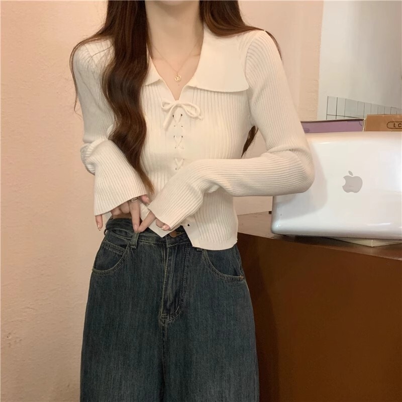 トップス ニットソー 長袖 襟付き ショート丈 レースアップ 萌え袖 ニット タイト かわいい 大人可愛い きれいめ シンプル 上品 おしゃれ かっこいい カジュアル こなれ感 個性的 主役級 存在感 6,421円
