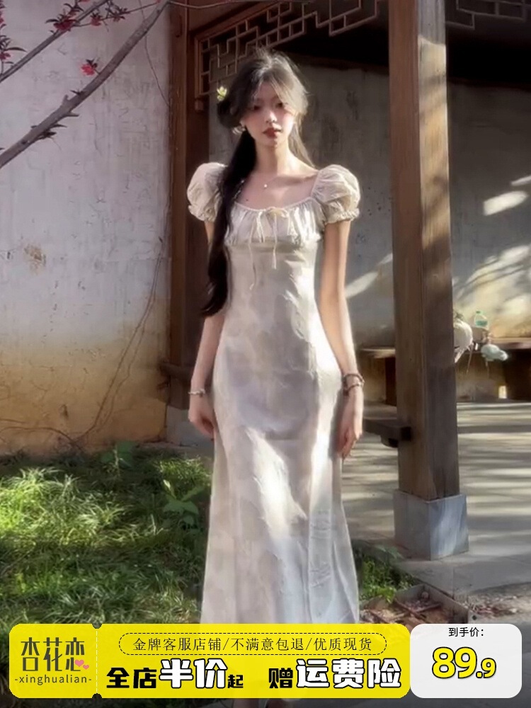 洋梨体型向けの2024年夏新作婦人服に向けて様々なスタイルが揃った美しいハイエンドスタイルのドレス