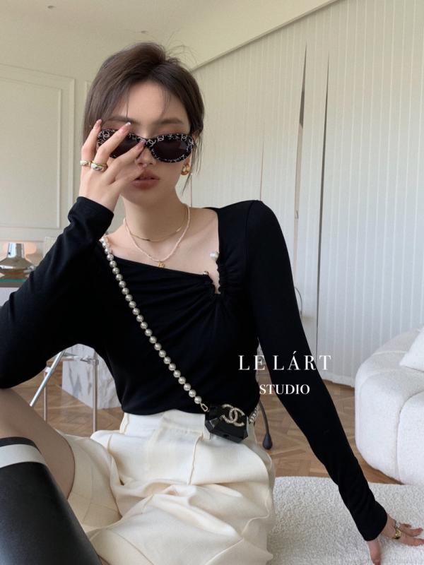 大きめサイズ レディース トップス カジュアル おしゃれ デート 女子会 普段使い 韓国 パール スキーミング スロープ ネック Tシャツ 通勤 4,906円