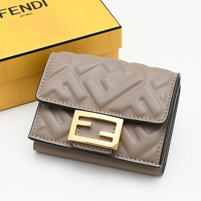 FENDI フェンディ 三つ折り財布 財布 レザーミニウォレット 8M0395 AAJD レディース 3つ折り コンパクト 折りたたみ