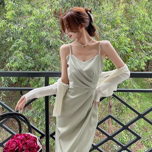 レディース フランス風 高級感 スリット キャミワンピース 大人可愛い ママコーデ ママファッション 韓国 オルチャンファッション 人気 トレンド 新作 20代 30代 きれいめ レトロ シン 5,014円
