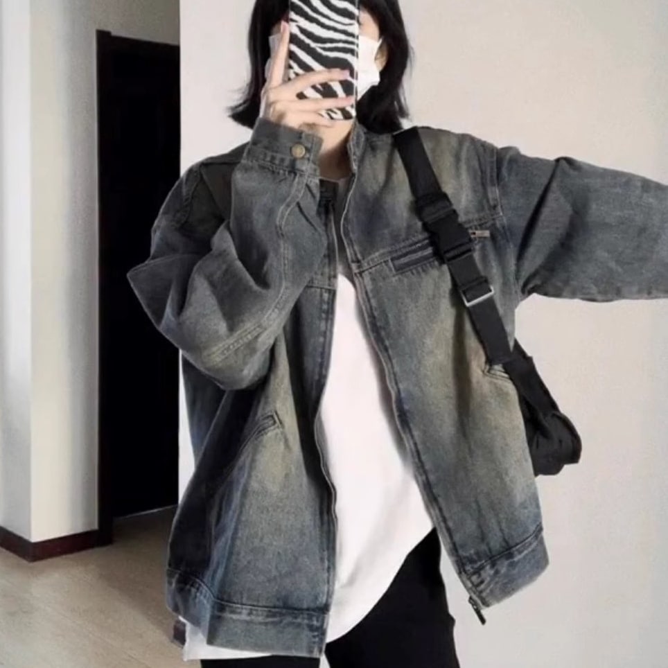 アウター ジャケット デニムジャケット 長袖 ハイネック 前開き ボタン ミディアム丈 デニム かわいい 大人可愛い きれいめ シンプル 上品 おしゃれ かっこいい カジュアル レトロ ラフ ルーズ