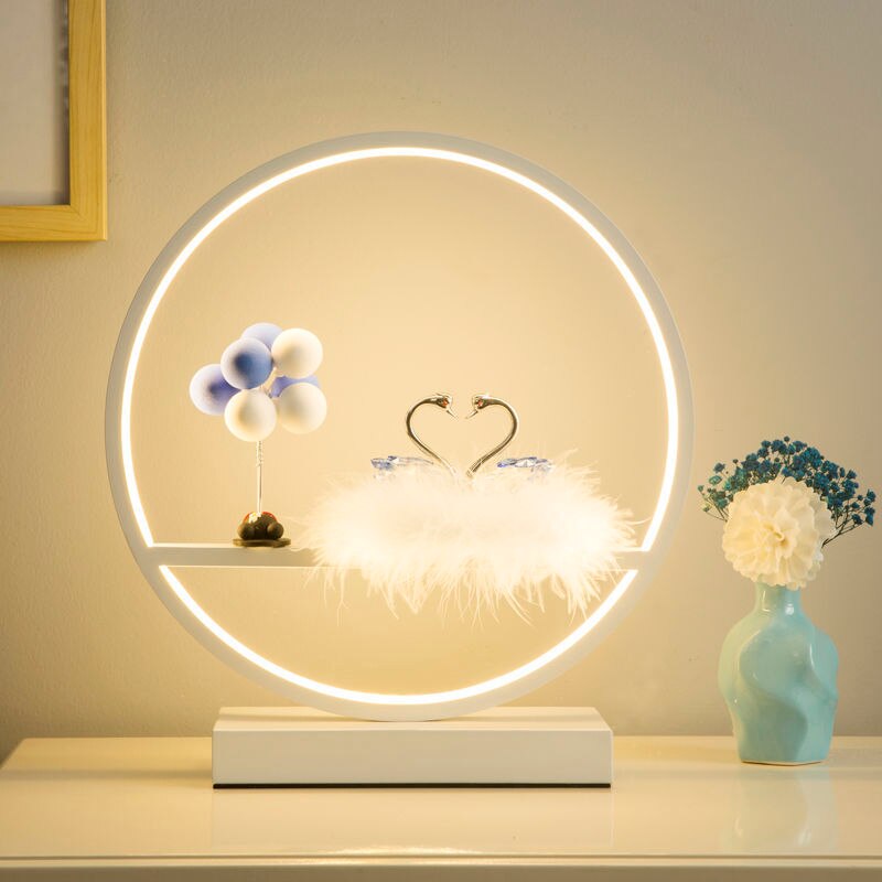 プレゼント北欧の寝室のベッドサイド カウンター ランプ クリエイティブ インテリジェント モダン イン ガーリー スタイル ウェディング ウェディング ギフト 学習 テーブル ランプ