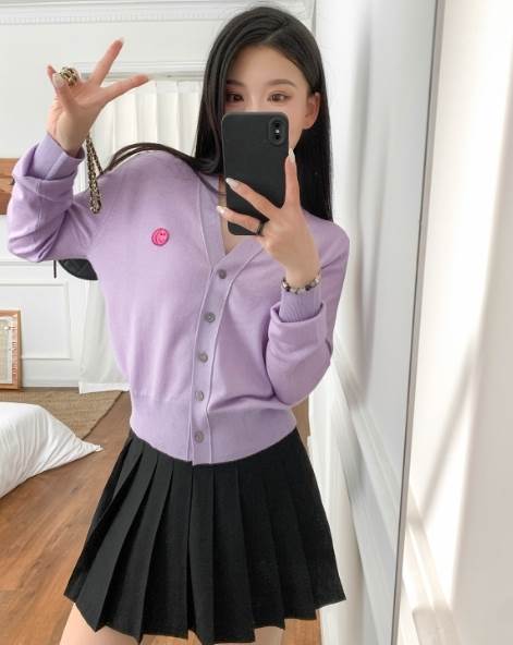 クーポン有トップス レディース ニット セーター カーディガン 秋 ショート丈 短丈トップス 裾短め 長袖 Vネック ラウンドネック ストレート 前開き 伸縮性 ボタン カラバリあり グレー 灰色 ホ