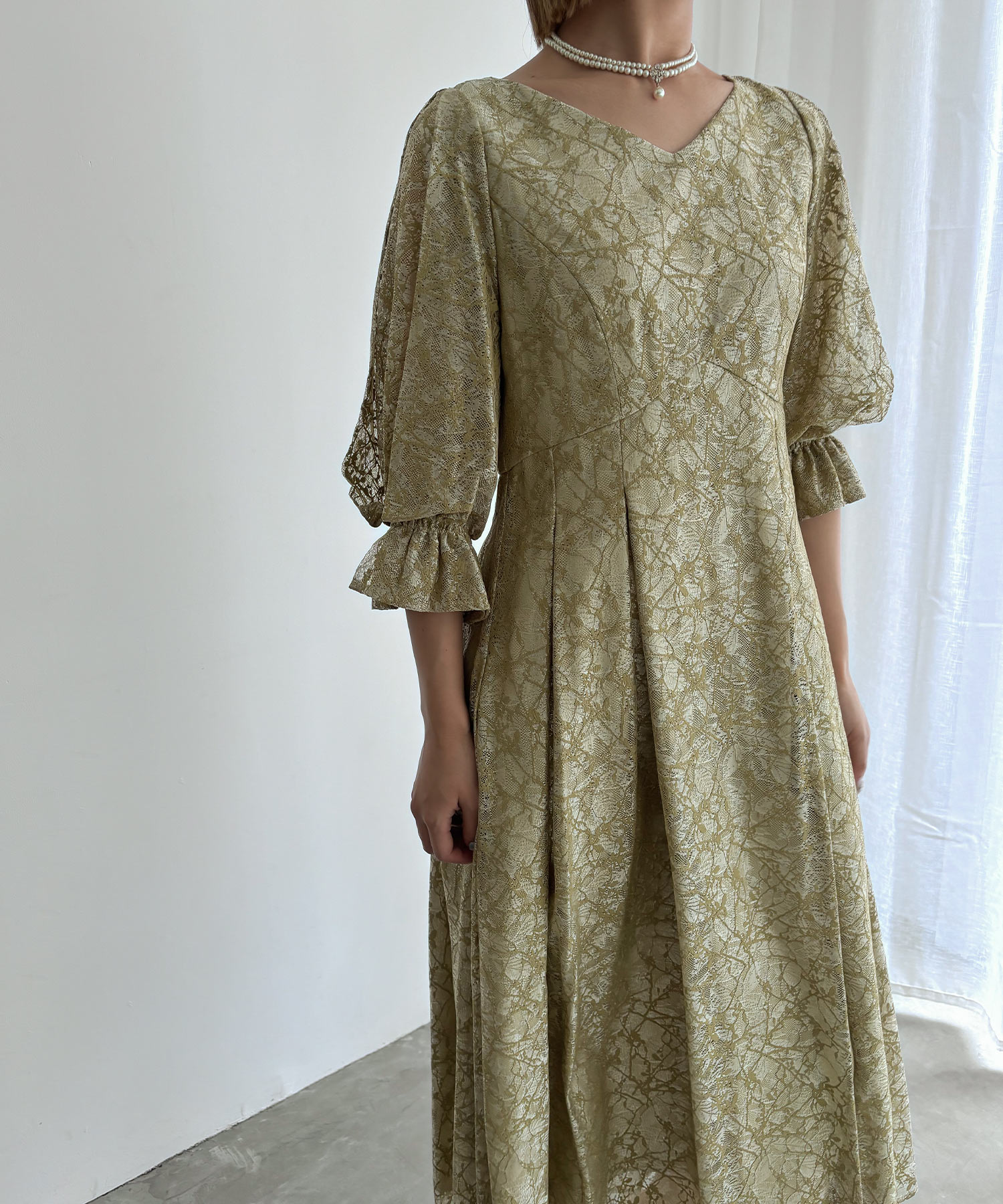 ヴィンテージレースフレアドレス パーティードレス 結婚式 総レース Vネック キャンディスリーブ ボリューム袖 ワンピース 袖あり 七分袖 二の腕カバー ロング丈 お呼ばれ パーティー 二次会