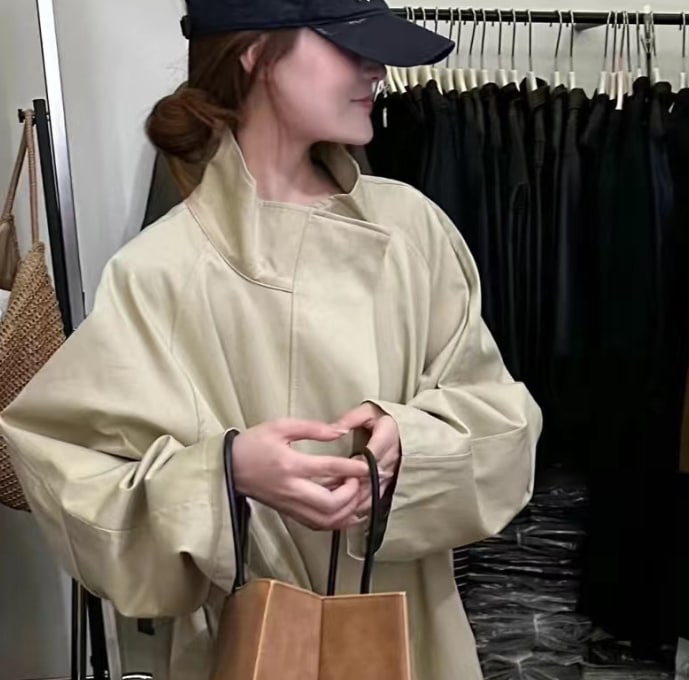 ケープウィンドブレーカージャケットレディース春秋2025新スタイルミドル丈スモールブリティッシュスタイルスタンドカラー372