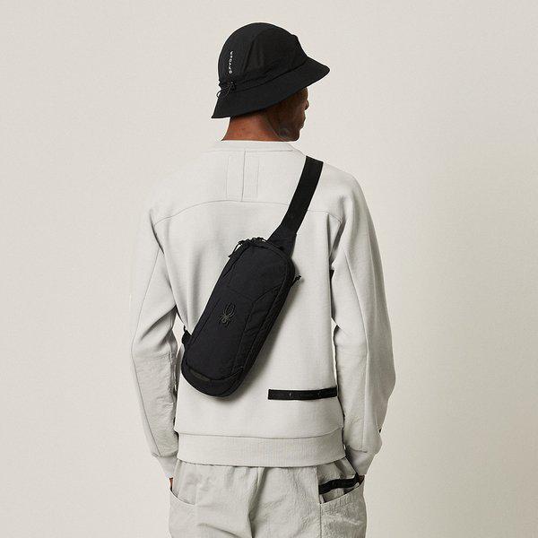 [] 男性 ブラック 縦型 スリングバッグ SPJPBNBG204MBLK