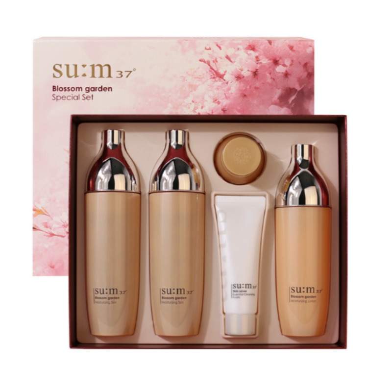[ブロッサムガーデン スペシャルセット] モイスチャライジング スキン 155ml × 2本 + 保湿 ローション 135ml × 1本【プレゼント】クレンジングフォーム + 保湿 クリーム