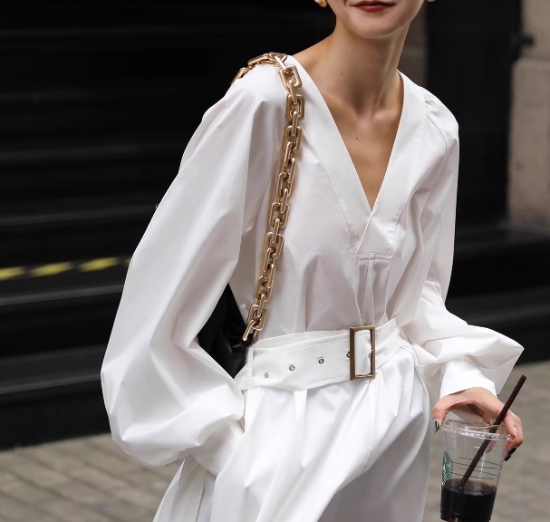 レディース スカート ワンピース シャツ ブラウス シャツワンピ 前開き 長袖 Vネック セミフレア フェミニン ベルト ウエストマーク 透け感 ボタン かわいい 大人可愛い きれいめ シンプル