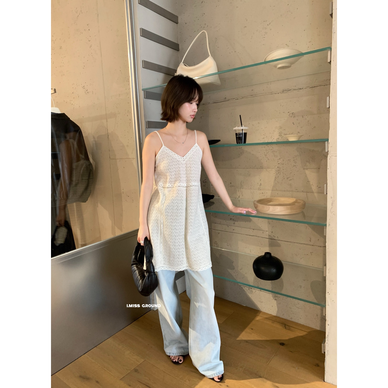 2026春夏法式時刻髦感蕾丝拼接橋穿v领吊带连衣裙女r2232