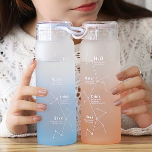 韓国で流行中 持ち歩きたくなるカラー クリアボトルロゴグラデーションお洒落可愛いパステル マイボトル
