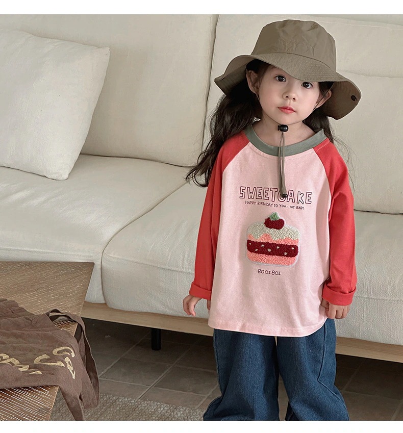 子供服 男の子 女の子韓国版長袖Tシャツ2024春の新作 子供キャラクターTシャツ