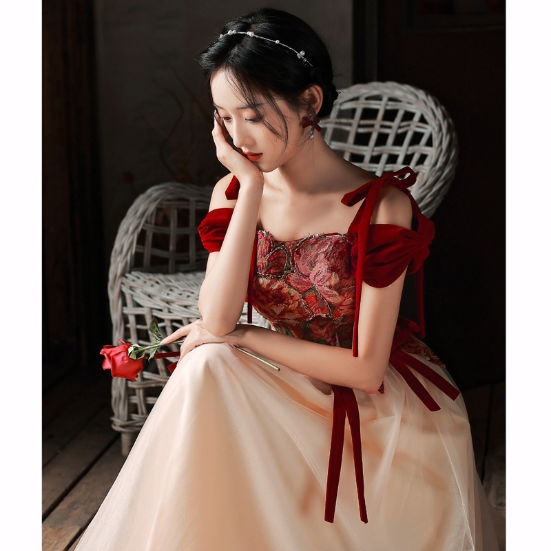 公式の場です コンサート 三七節です 卒業式 婚約イブニングドレススカート新しいサスペンダースタイルワインレッド花嫁乾杯ドレスローズナイト宴会イブニングドレス