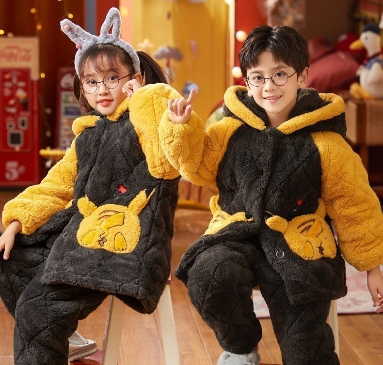子供用パジャマ 3 層キルティングプラスベルベットの厚いコーリース男の子と女の子のかわいいホーム服アウターセット