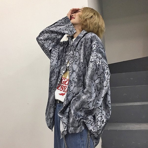 Qoo10] 柄シャツ パイソン柄 ヘビ柄 プリント