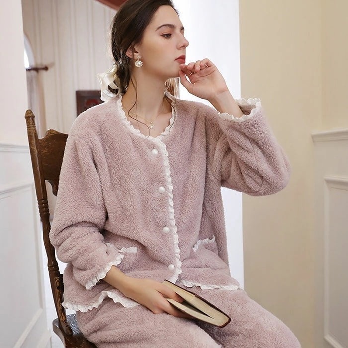 パジャマ ルームウェア レディース 冬 長袖 可愛い 暖かい 上下セット 前開き 裏起毛 セットアップ 部屋着 大きいサイズ 厚手 保暖 防寒 おしゃれ 寝間着 寝巻き 婦人 女性用 彼女 妻 旅行