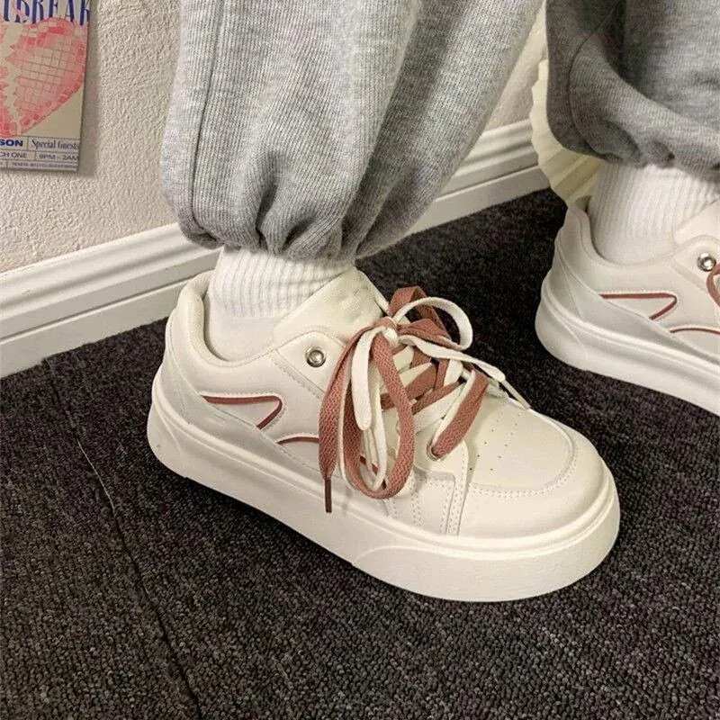 【即納】店舗お勧め!スニーカー 厚底スニーカー ダッドスニーカー フラットシューズ学生女性靴新しいニッチなデザイン厚底ボードシューズ韓国風語版ローファー フラットパンプス スタイルアップ！ヒールパンプ