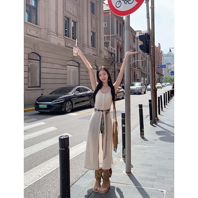 MULVANリゾート透かし編みワンピース女性2025夏重ね着袖なしタンクトップスカート