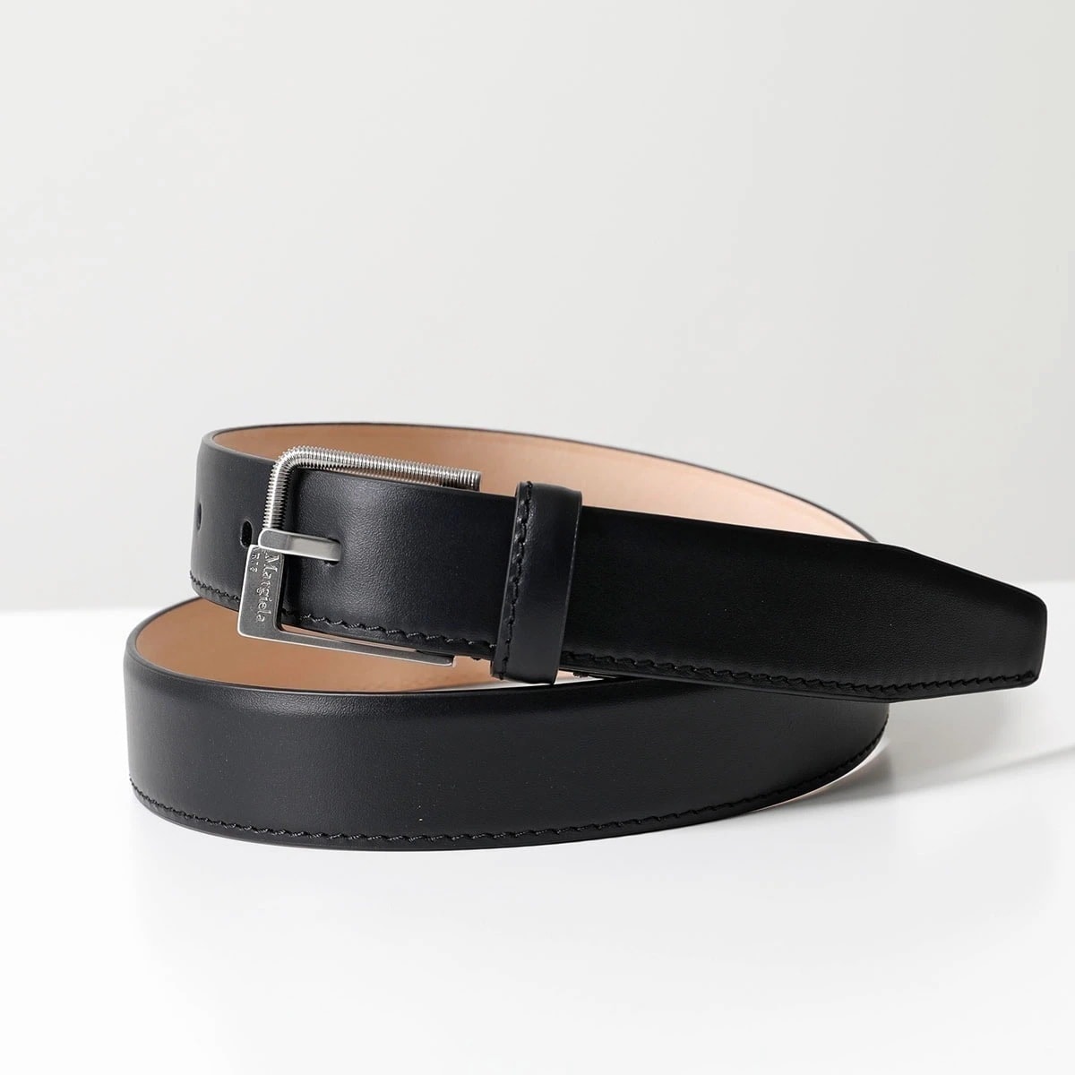 MAISON MARGIELA メゾンマルジェラ ベルト SA1TP0004 P5427 メンズ レザー メタルバックル ロゴ アシンメトリー T8013 SA1TP0004P5427T8013 35,129円