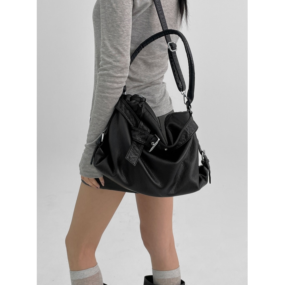 ブラックアップ【春新品】Geldon ツーウェイベルト付きレザーショルダーバッグ