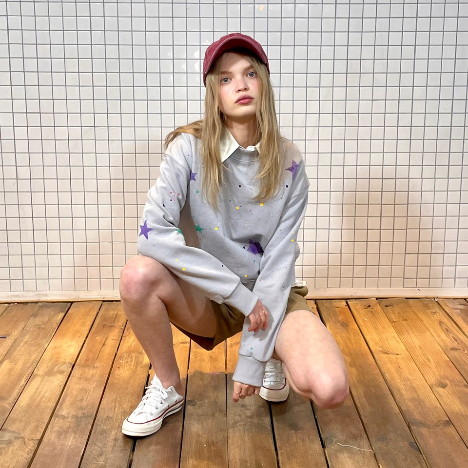 スプラッシュペインティングファンキースウェットシャツ（グレー） 7,425円