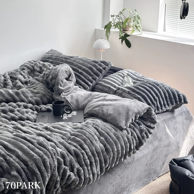 フェイクファー ストライプ グレー 冬用 布団カバーセット 全2サイズ ベッドカバー オールシーズン シングル ダブル クイーン ベッドリネン おしゃれ 韓国インテリア 韓国っぽ 70PARK