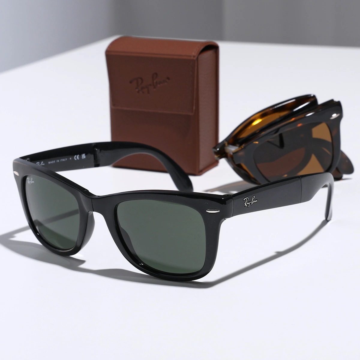 Ray-Ban レイバン サングラス Wayfarer Folding Classic ウェイファーラー フォールディング クラシック RB4105 レディース ウェリントン 折畳み カラー2色