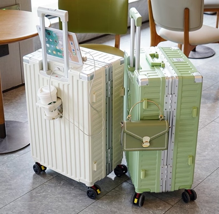 キャリーケース スーツケース 機内持ち込み 軽量 360回転キャスタ usb充電口 旅行かばん ins人気
