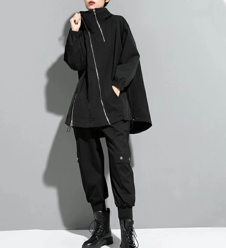 斜めジップパーカーブルゾン ブルゾン パーカー レディース ライトアウター ジャケット 羽織り 長袖 アシンメトリー スタンドカラー 斜めジップ 裾変形 秋 冬 無地 モード系 個性的 大人 カジュア