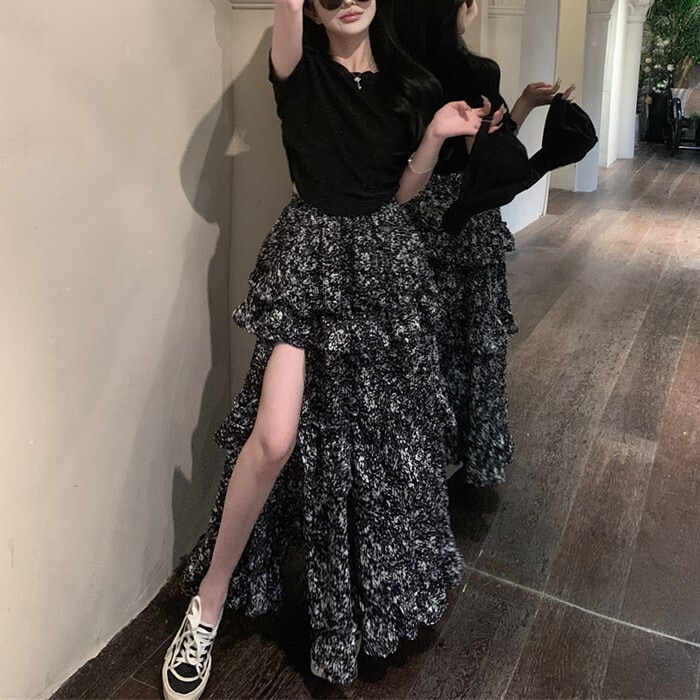 スカート サイドスリット ロング丈 フリル ゆったり ハイウエスト かわいい 大人可愛い きれいめ シンプル カジュアル 大人 上品 おしゃれ お洒落 かっこいい レトロ 大人女子 こなれ感 ラフ