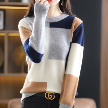 個性的 デート モテコーデ トップス セーター 袖あり 長袖 萌袖 ラウンドネック 切り替えデザイン かわいい 可愛い きれいめ カジュアル 上品 おしゃれ お洒落 可愛い 女子