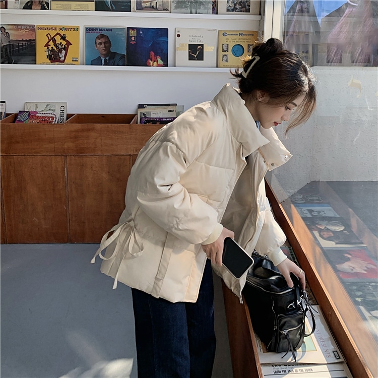 ふっくら中綿 あたたかい冬 韓国防寒あったか暖かいかわいいブルゾン厚手アウターBF風無地羽織るハイネックファッション系大人ゆったりカジュアルストリートスタンドネックにサイズ丈シルエット秋レディース黑
