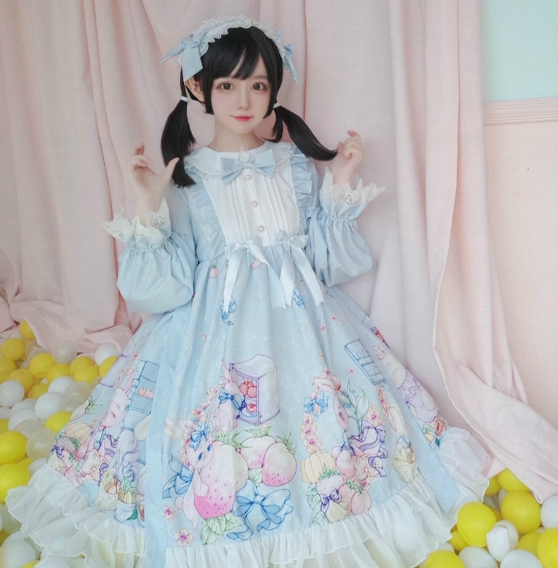 ウサギを食いしん坊な優しい女の子のワンピース ロリータワンピース