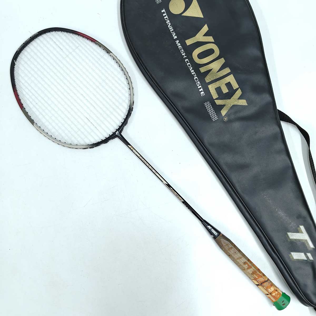 バトミントンラケット YONEX Ti10 titanium-mesh