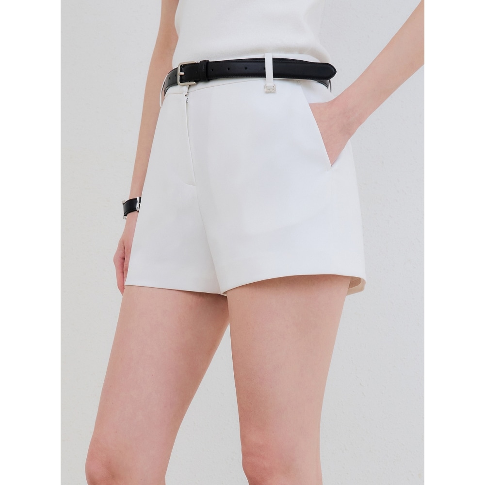 MOONT エッセンシャルショーツ