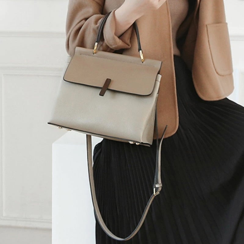 本革 2wayハンドバッグ＆ショルダーバッグ レディース 大容量 トートバッグ 軽量 iPad mini収納 30代50代 斜め掛け/肩掛け 通勤 お出かけ おしゃれ フォーマル シンプル 上品 ビジ