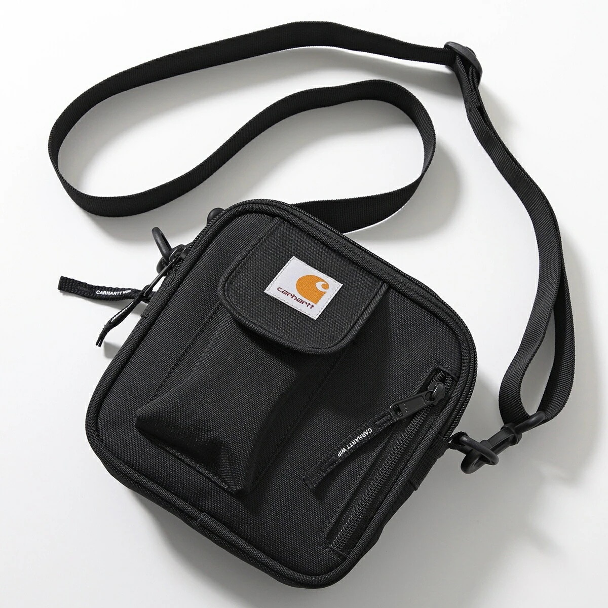 Carhartt カーハート ショルダーバッグ ESSENTIALS BAG SMALL エッセンシャルズ バッグ スモール I031470 メンズ 撥水 ロゴ 鞄 89XX/Black