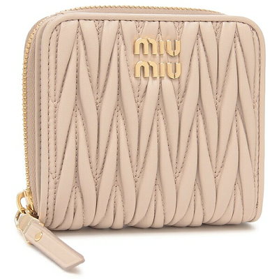 MIU MIU ピンク 二つ折り財布 マテラッセ miumiu キルティング 二つ折り財布 ピンク マテラッセ ミュウミュウ